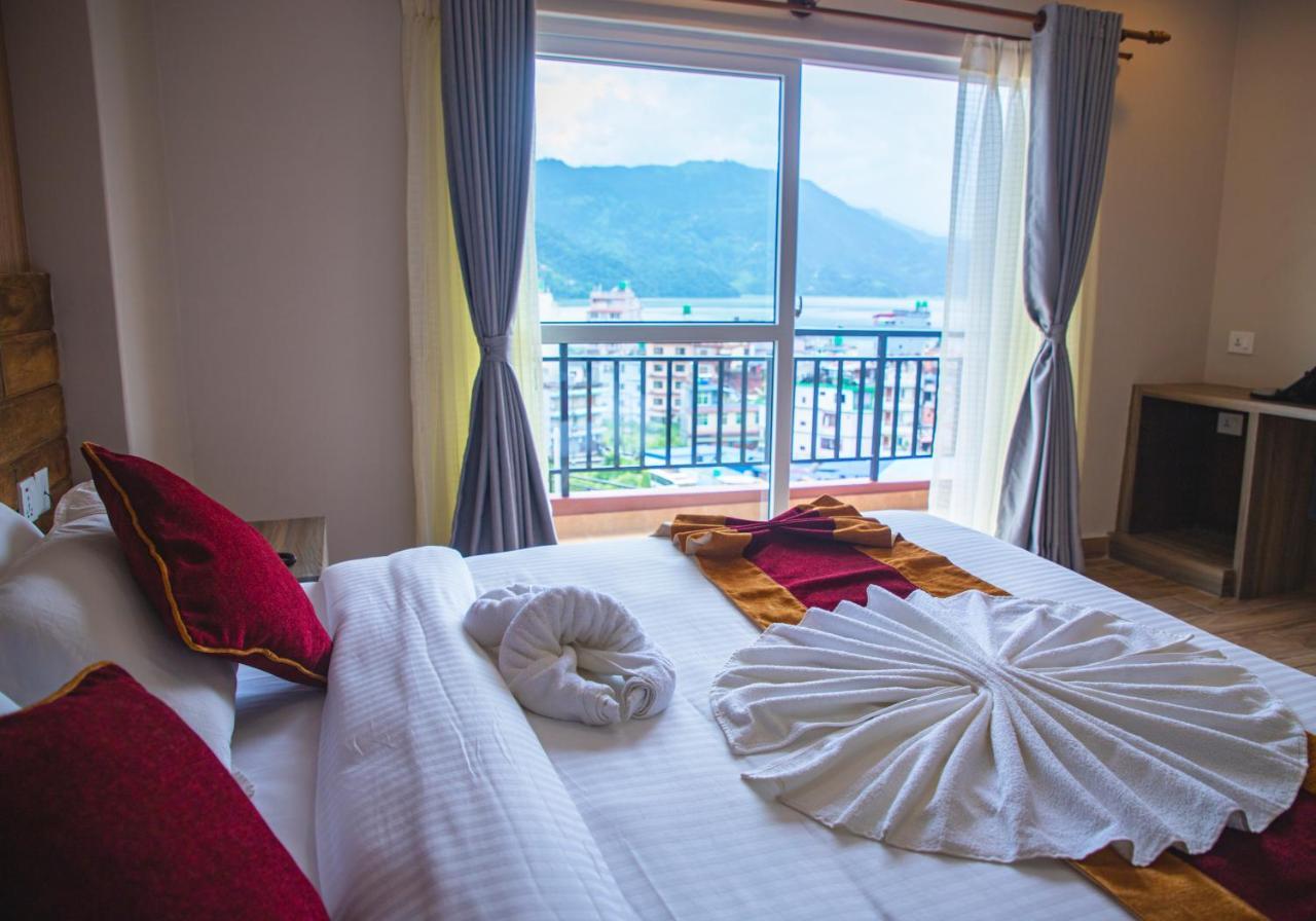 Hotel Pushkar Pokhara Extérieur photo
